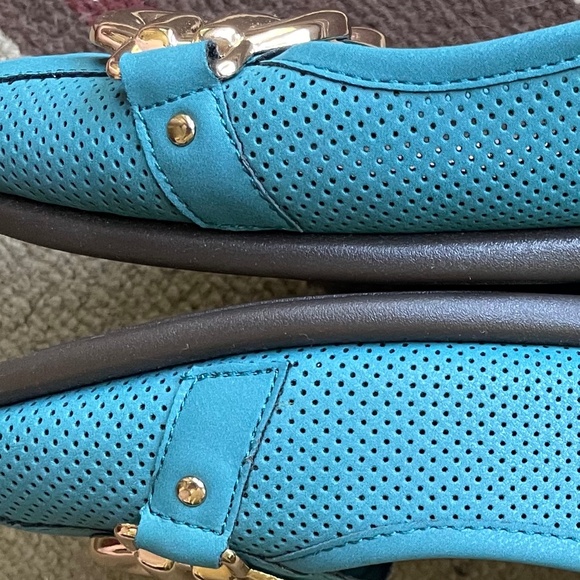 PRICE DROP! AEROSOLES A2 Ballet Flats - Blue with Gold Buckle - Size 9M - Picture 13 of 14